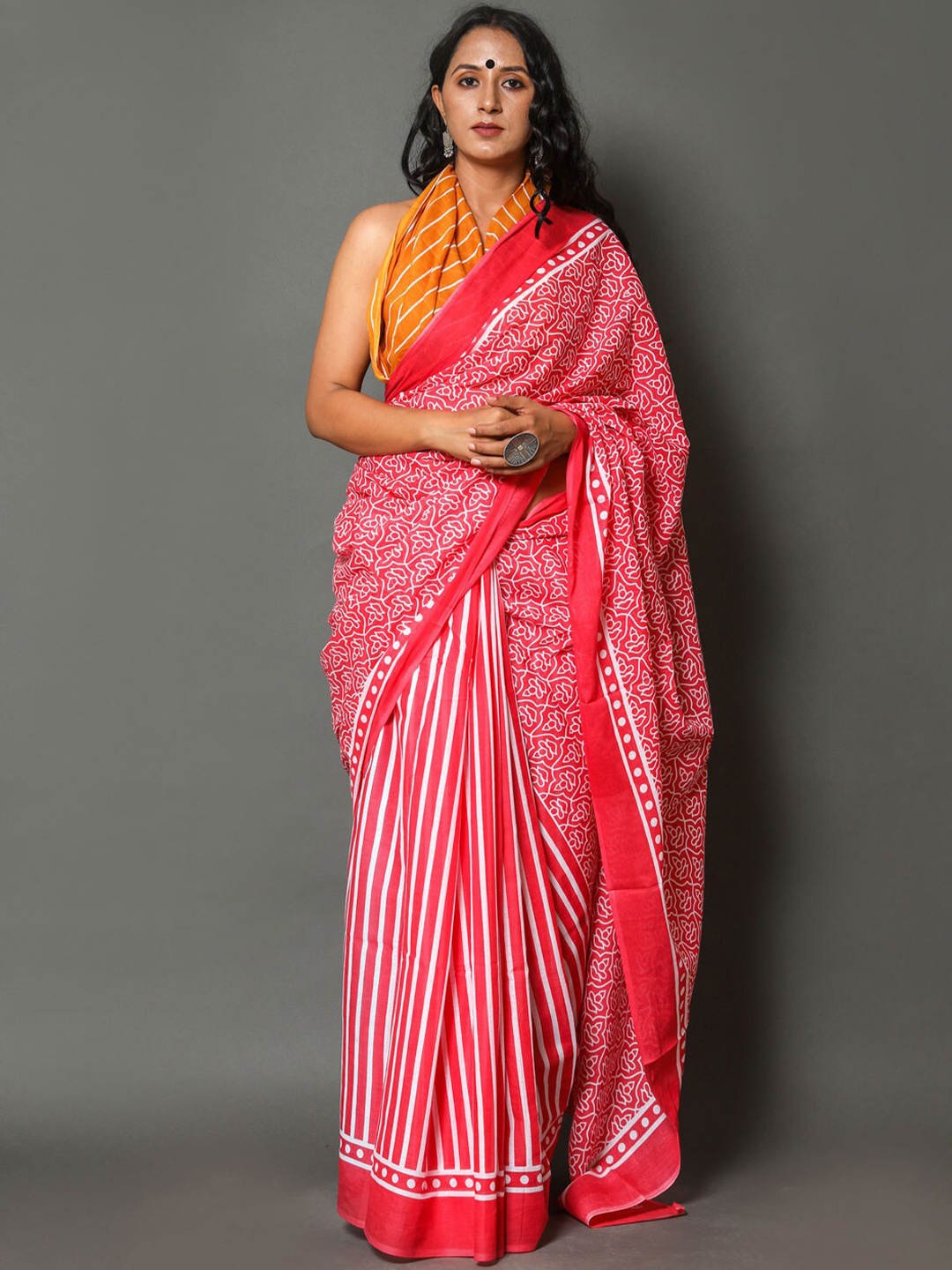 

KALINI Ethnic Motifs Printed Pure Cotton Saree, Red