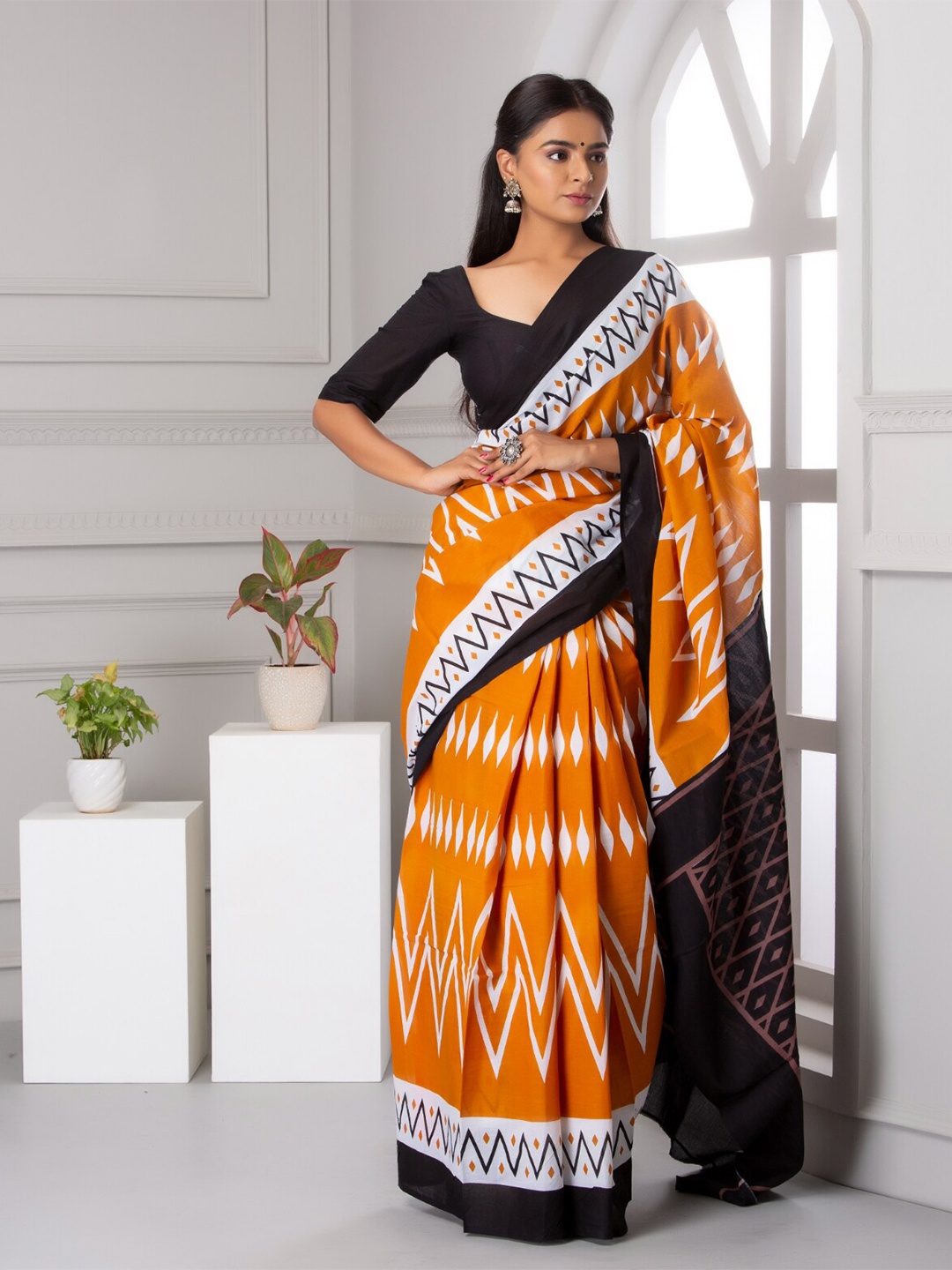 

KALINI Printed Pure Cotton Saree, Orange