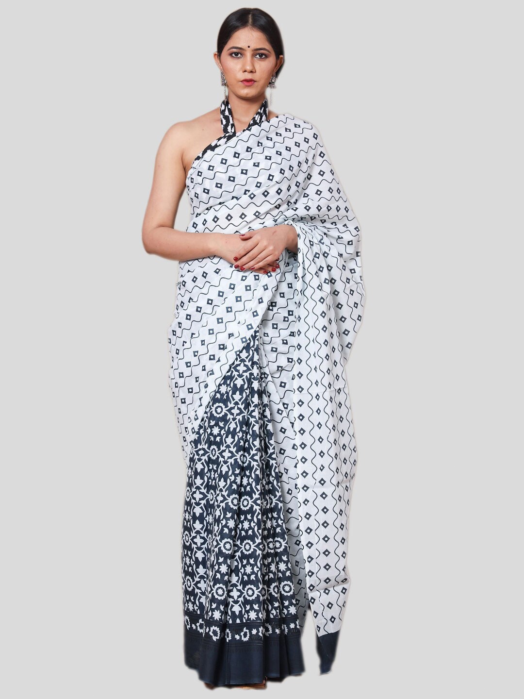 

KALINI Ethnic Motifs Printed Pure Cotton Saree, Black
