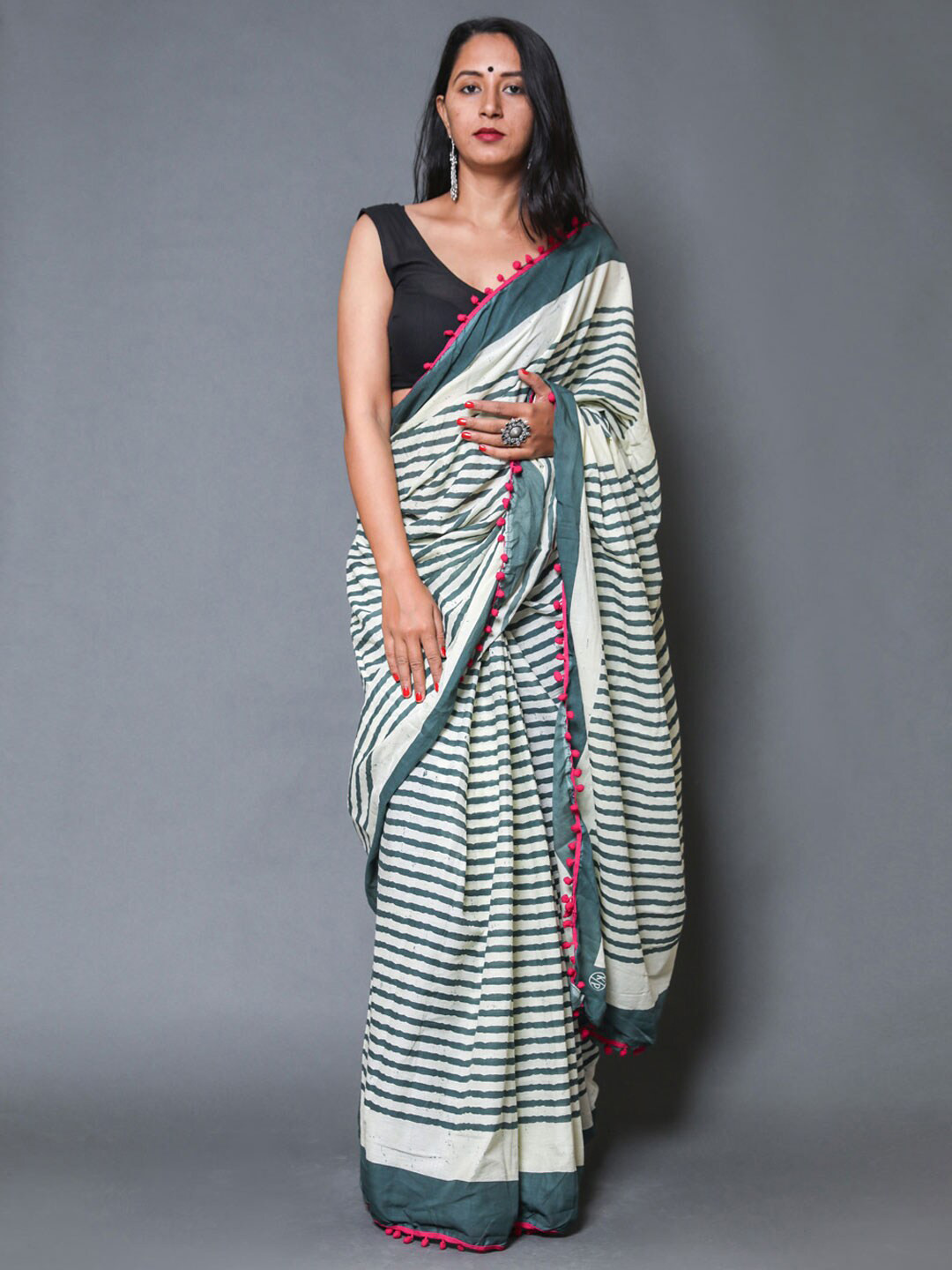 

KALINI Striped Pure Cotton Saree, Green
