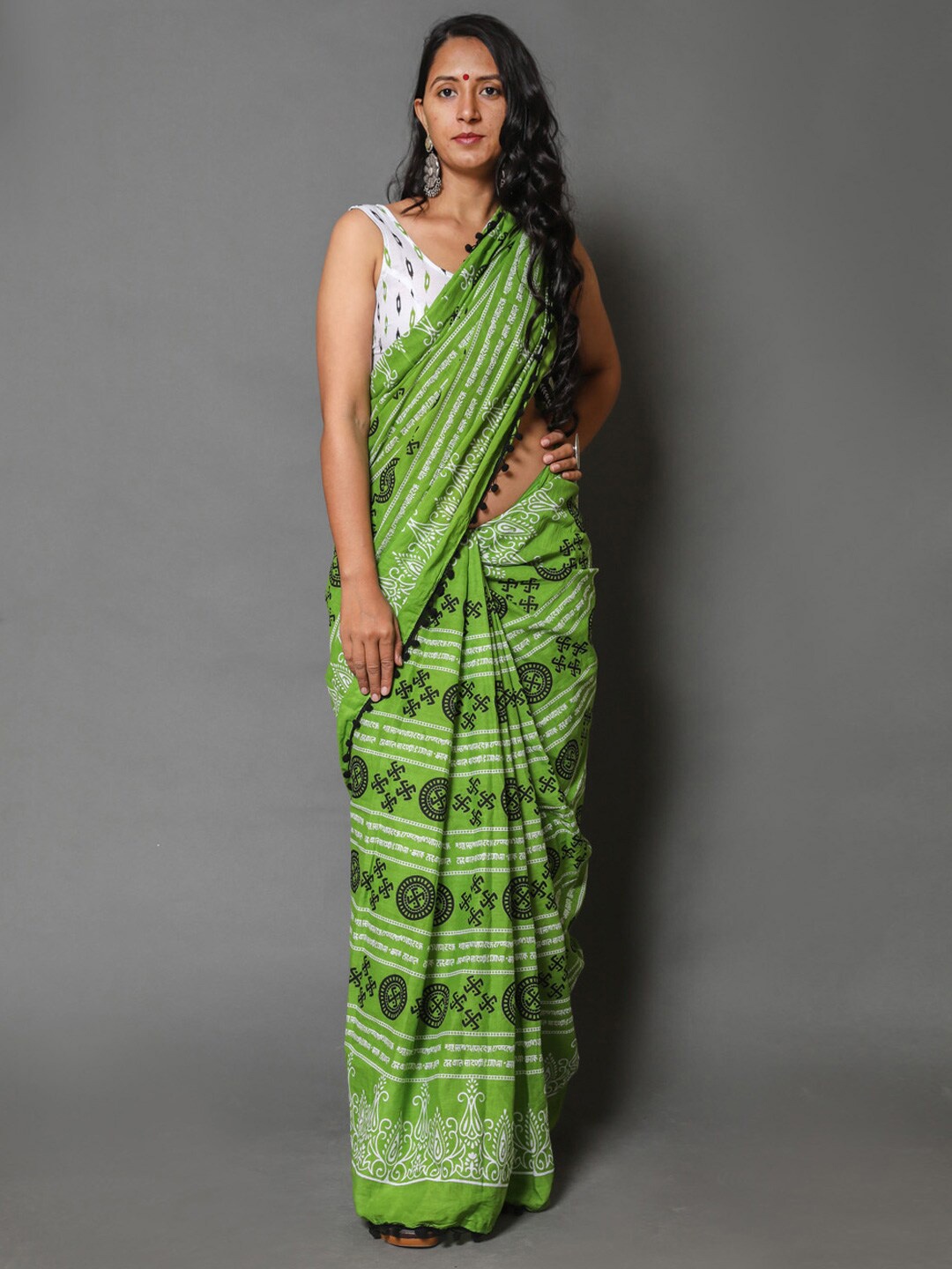 

KALINI Ethnic Motifs Printed Pure Cotton Saree, Green