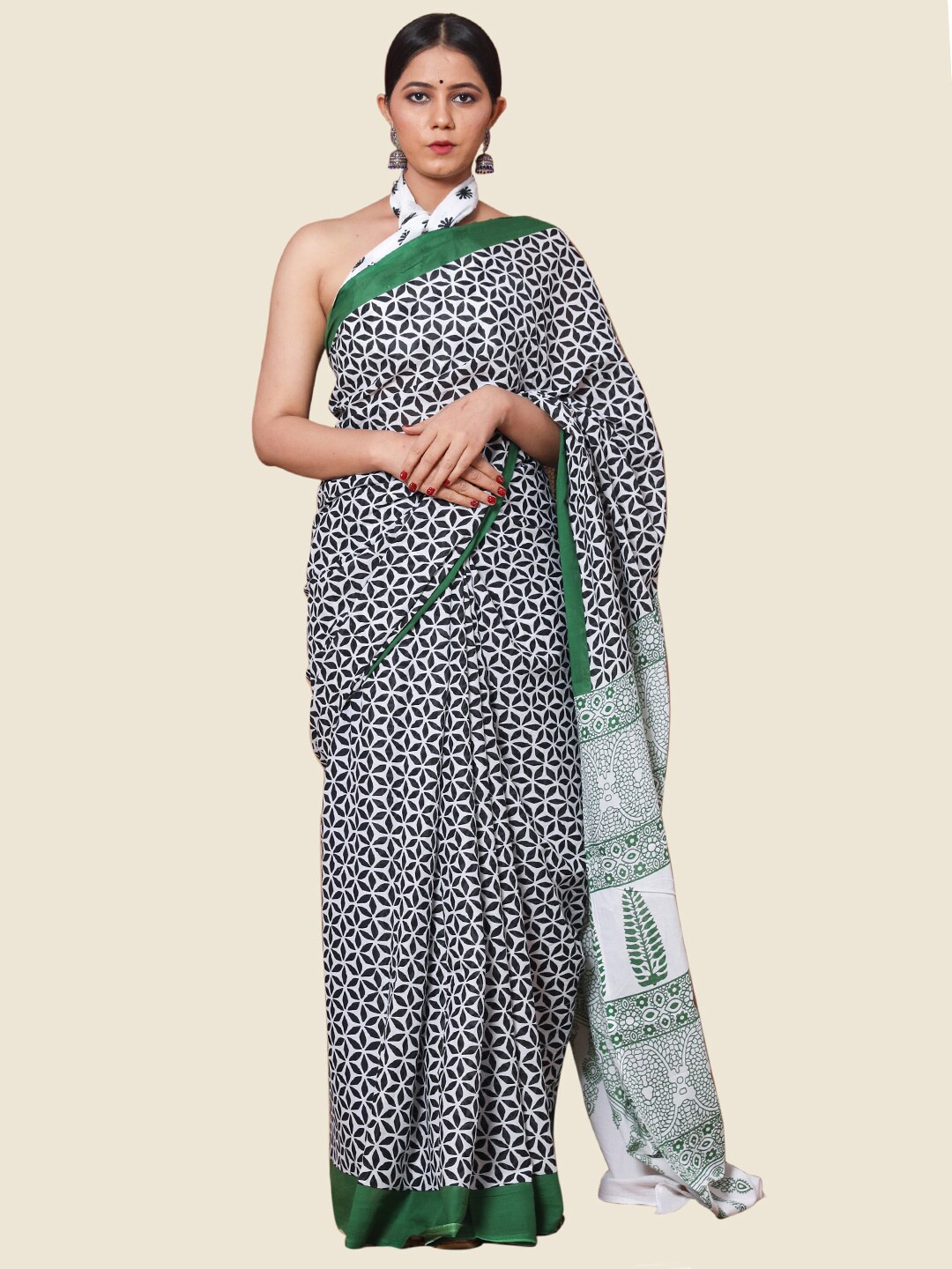 

KALINI Floral Pure Cotton Saree, Black