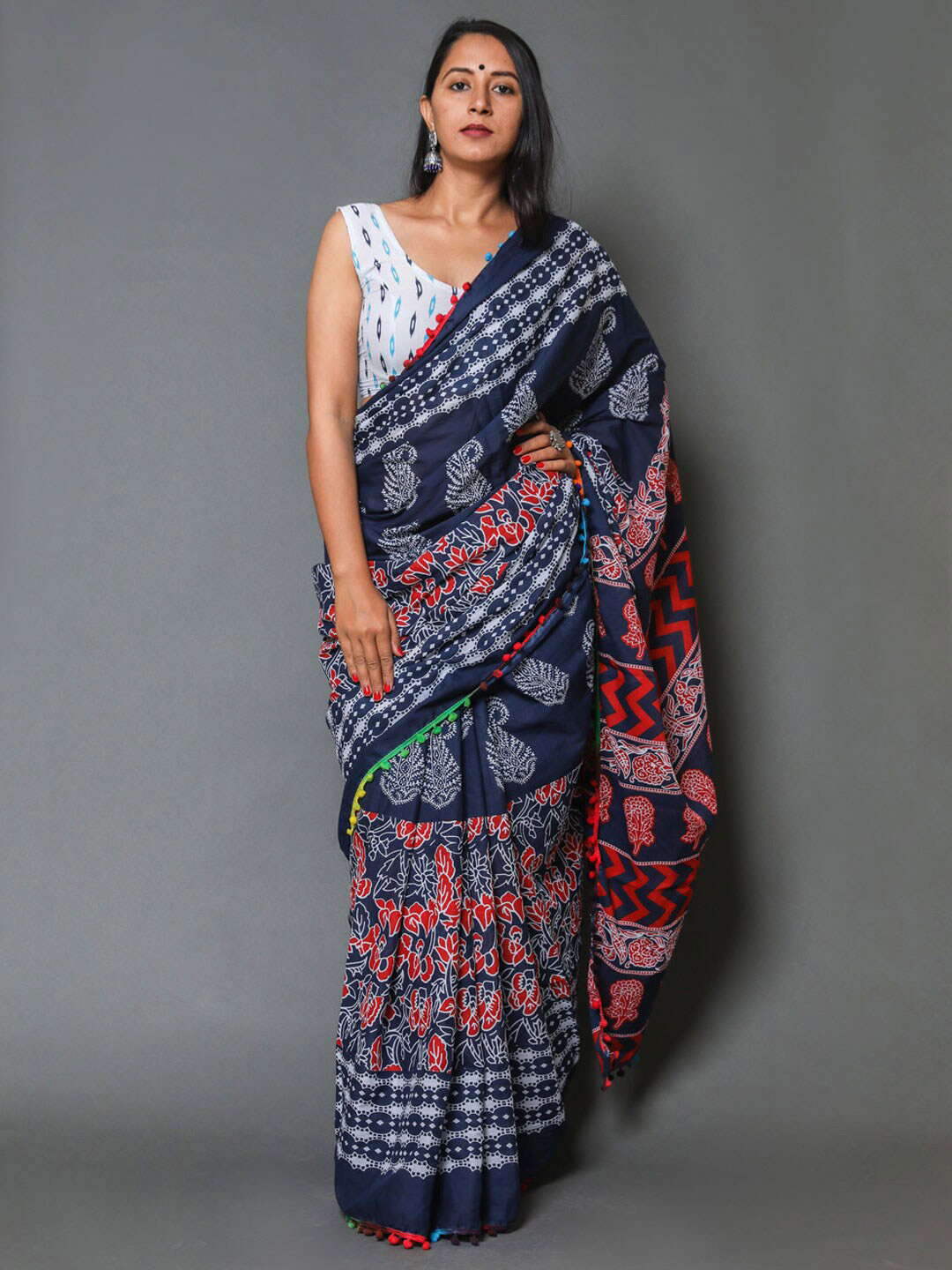 

KALINI Ethnic Motifs Printed Pure Cotton Saree, Navy blue