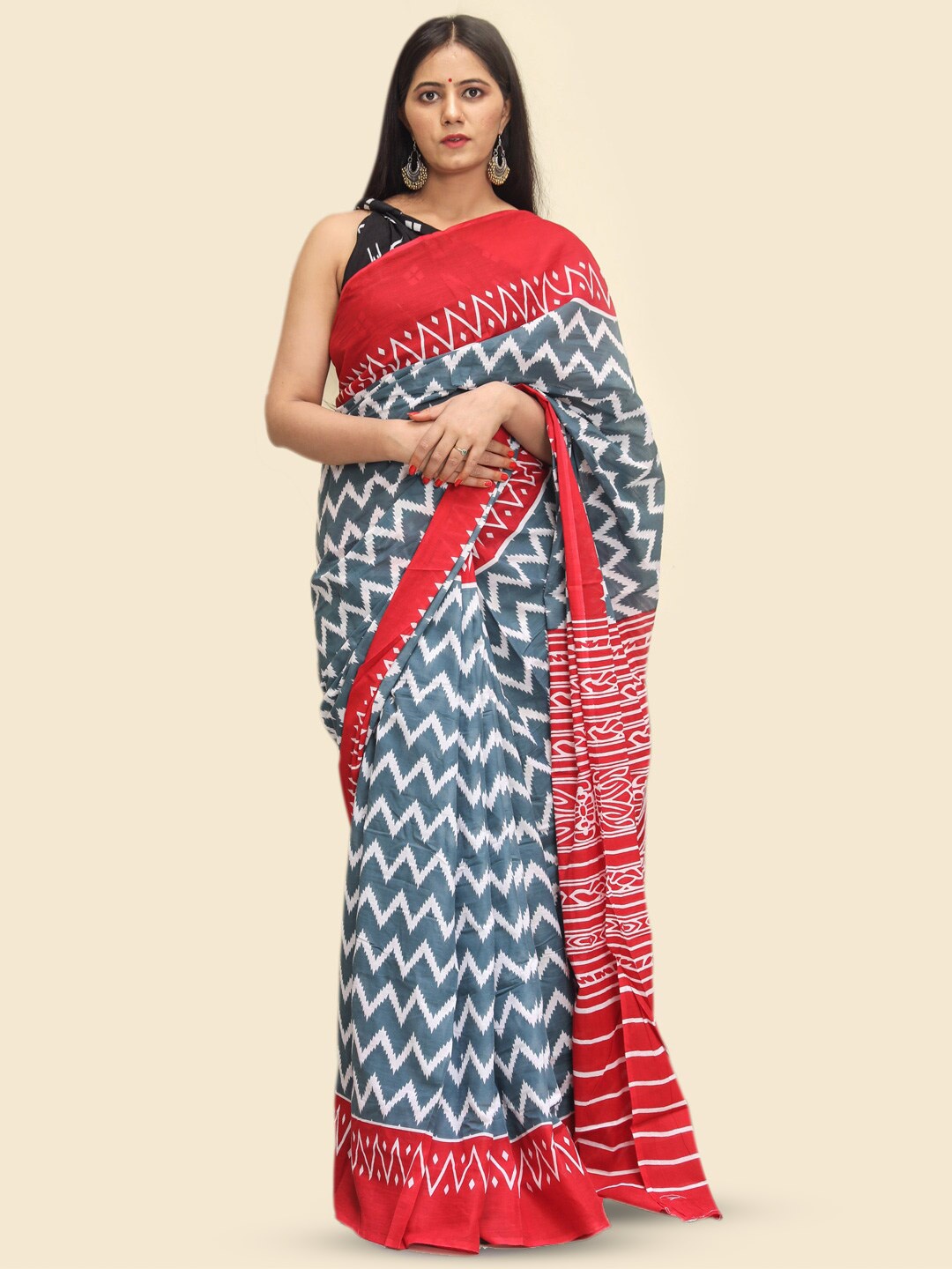 

KALINI Chevron Printed Pure Cotton Saree, Grey