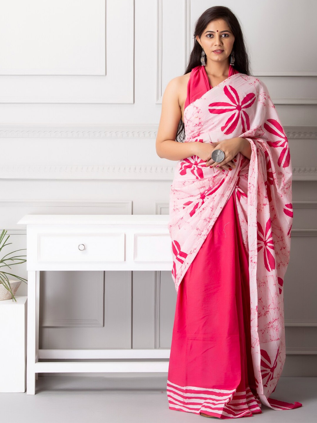 

KALINI Floral Printed Pure Cotton Saree, Pink