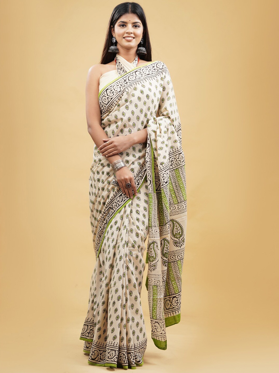 

KALINI Floral Printed Pure Cotton Saree, Cream