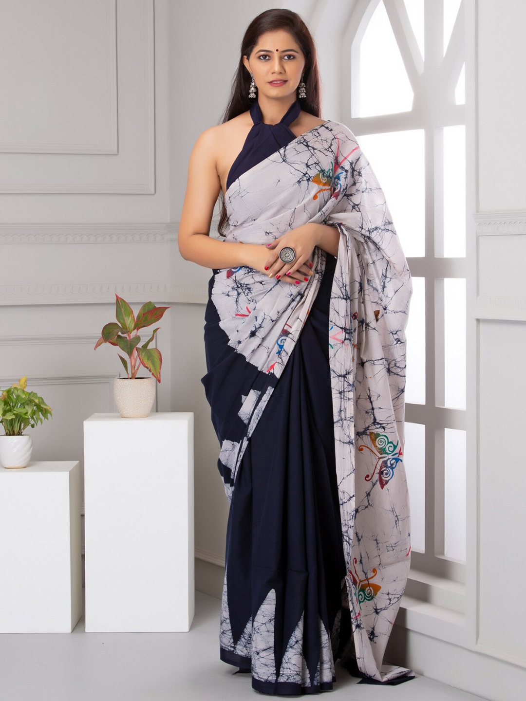 

KALINI Abstract Printed Pure Cotton Saree, Navy blue