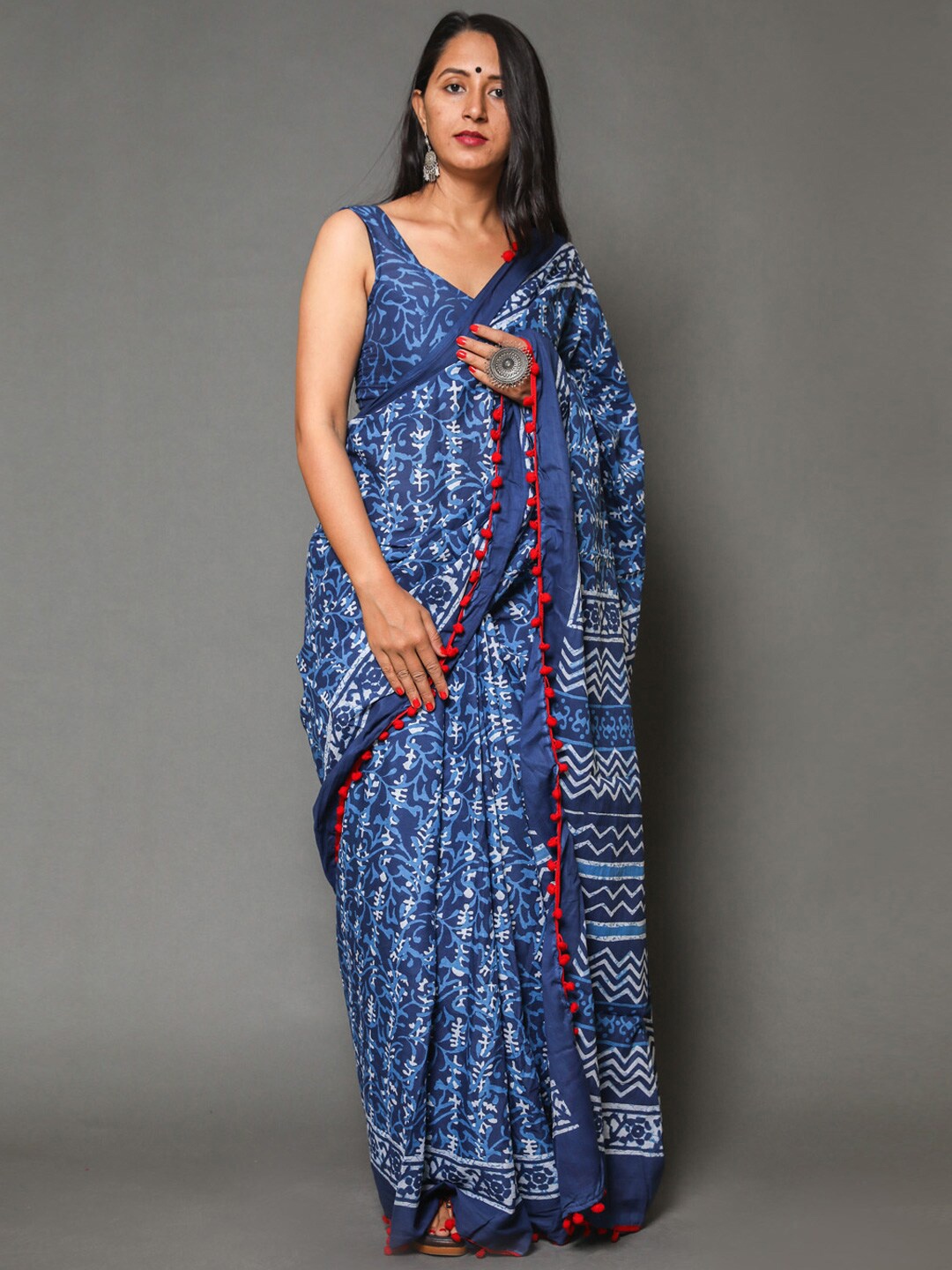 

KALINI Ethnic Motifs Printed Pure Cotton Saree, Navy blue