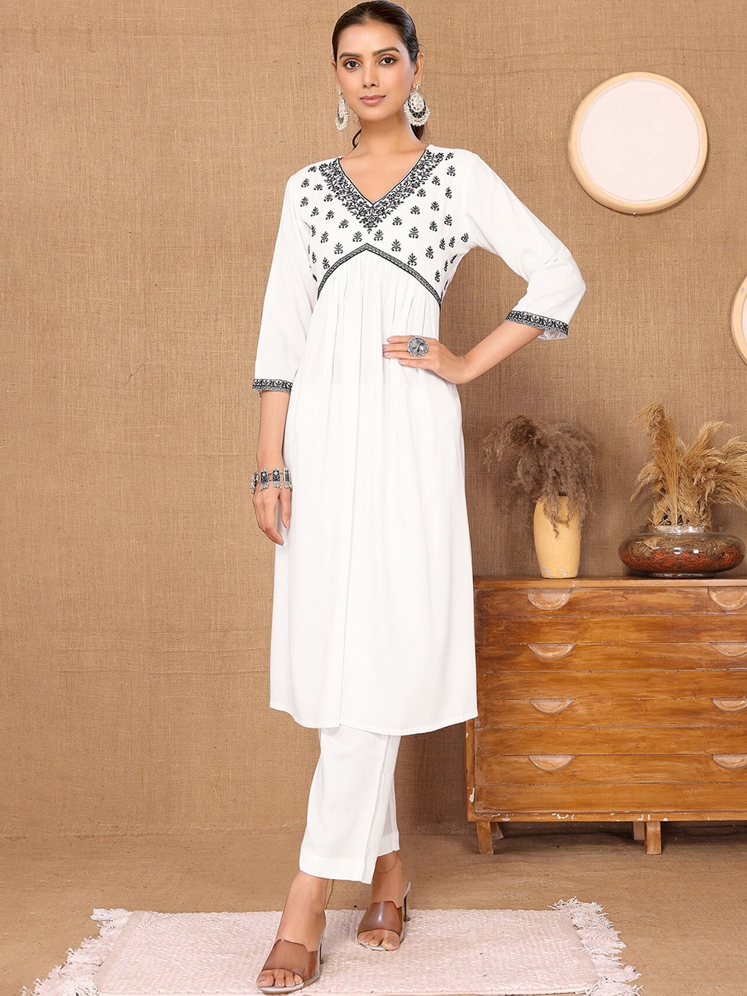 

HERE&NOW Ethnic Motifs Embroidered V-Neck Pleated Thread Work Kurta With Trousers, White