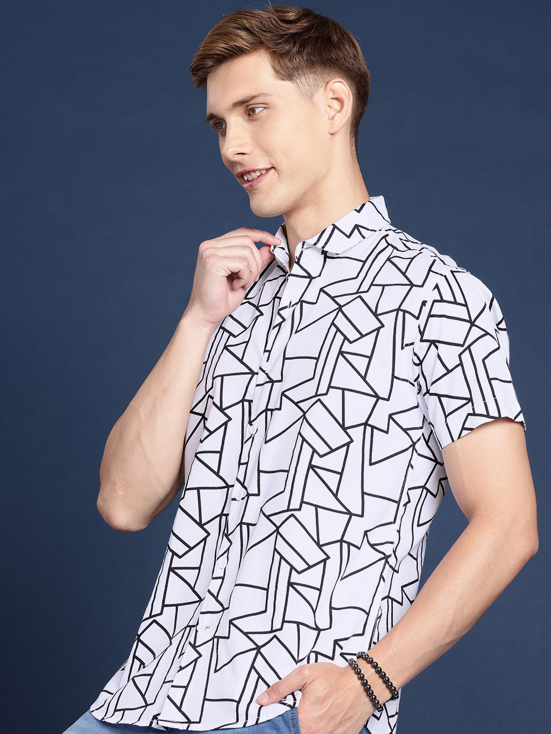 

Mast & Harbour Men Slim Fit Printed Casual Shirt, White