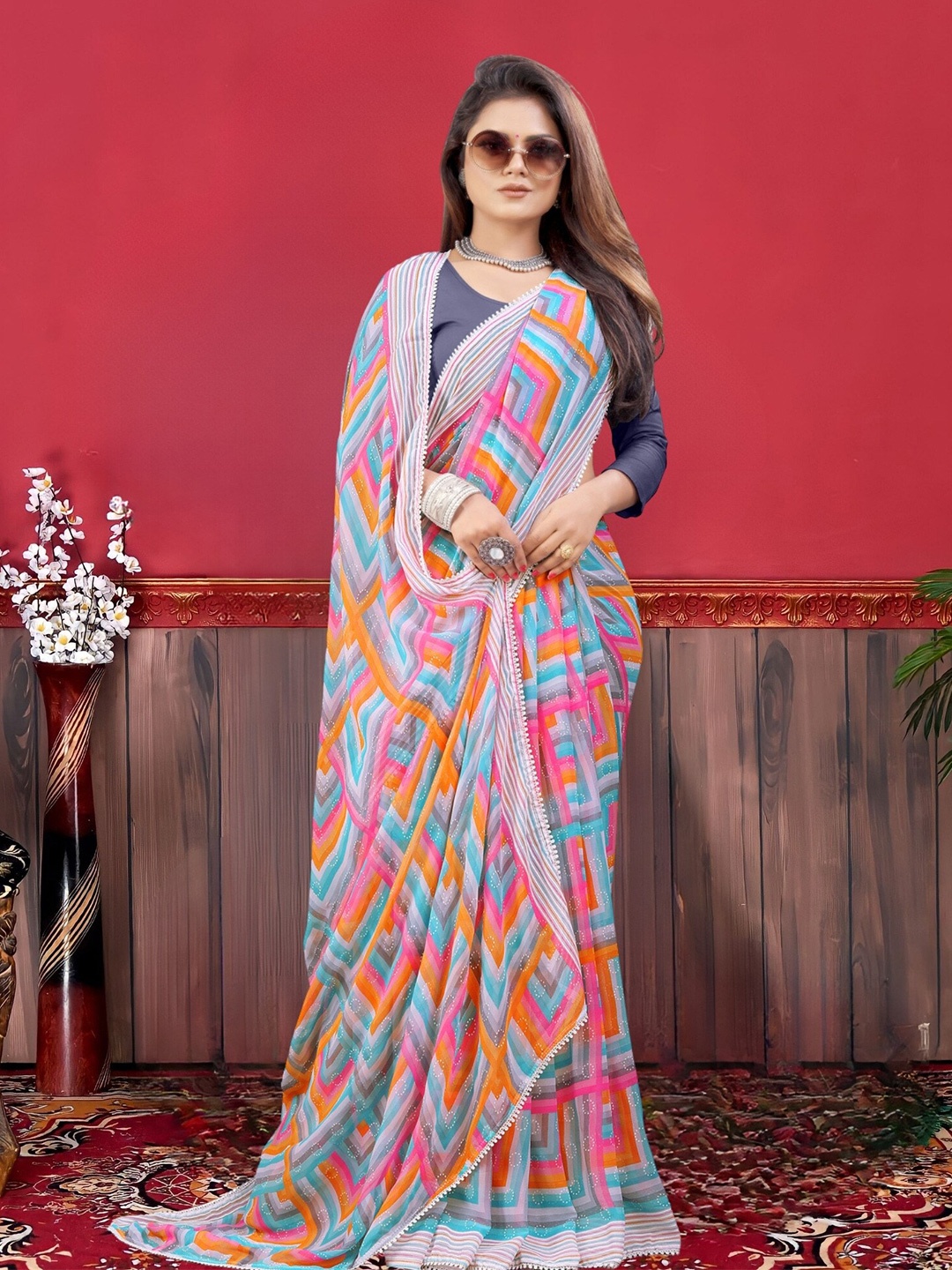 

MAGMINA Geometric Printed Saree, Turquoise blue