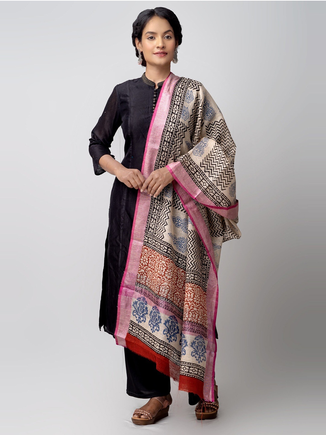 

Unnati Silks Geometric Block Printed Pure Cotton Dupatta, Cream