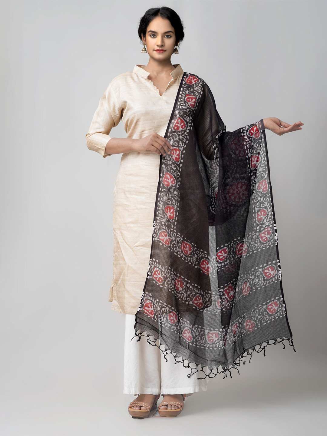 

Unnati Silks Ethnic Motifs Printed Pure Cotton Batik Dupatta, Black