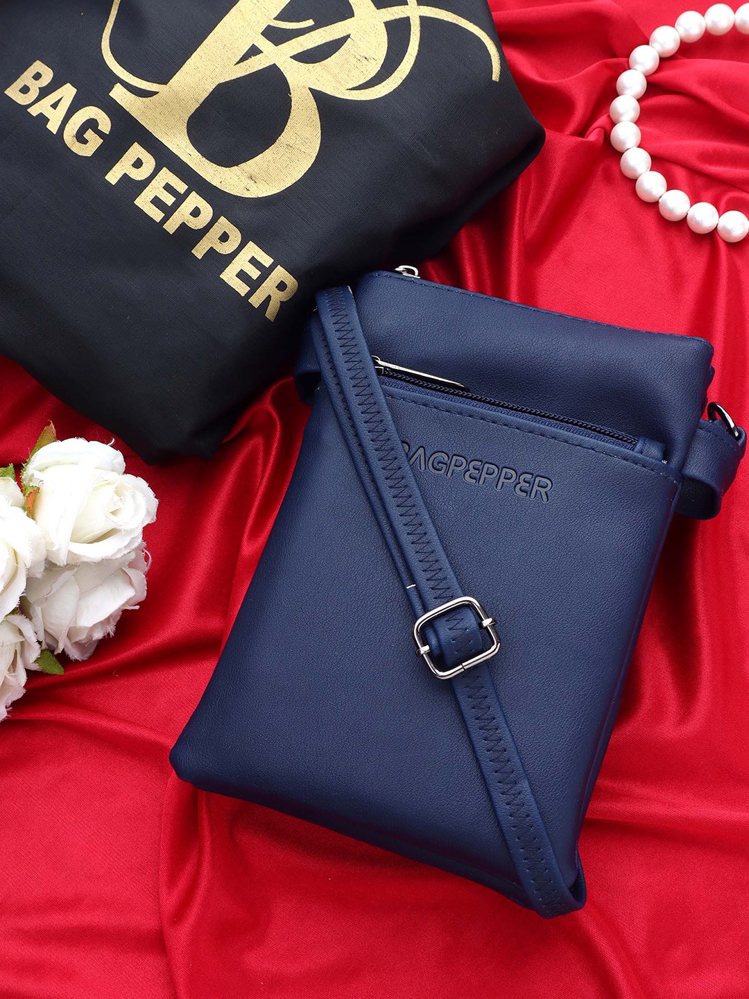 

Bag Pepper Structured Sling Bag, Navy blue