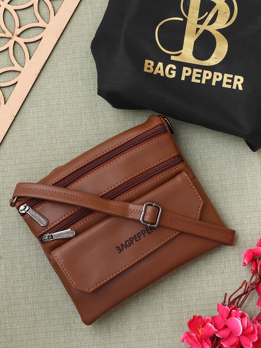 

Bag Pepper Miniature Sling Bag, Brown