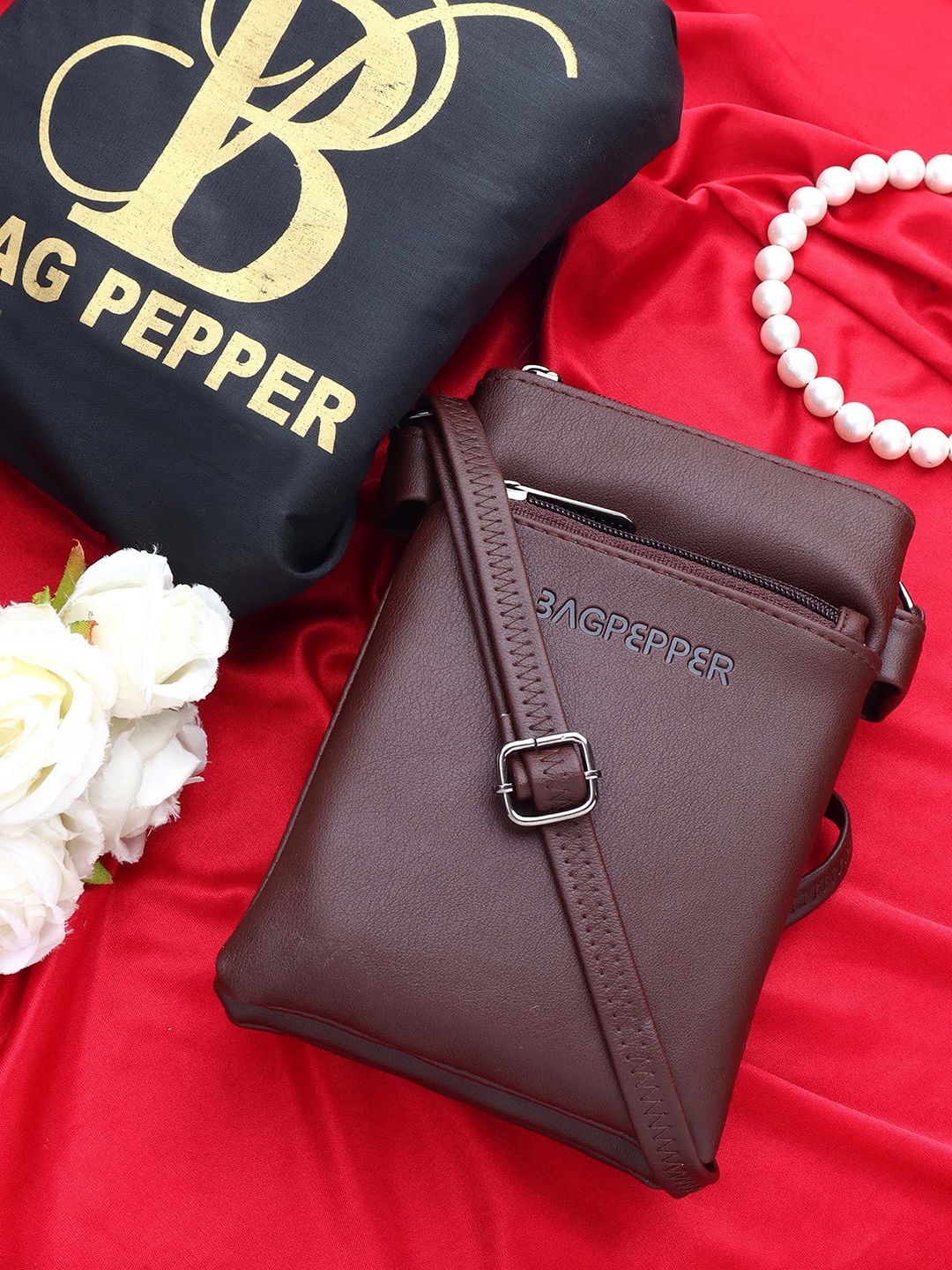 

Bag Pepper Structured Sling Bag, Brown