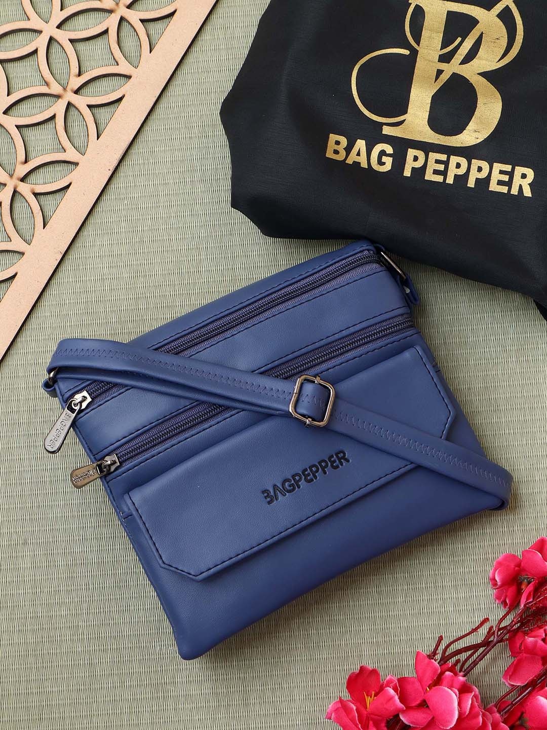 

Bag Pepper Structured Sling Bag, Blue