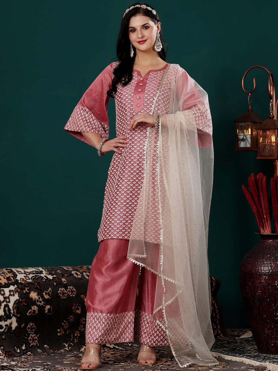 

Ethnovog Embroidered Regular Thread Work Kurta with Palazzos & Dupatta, Pink