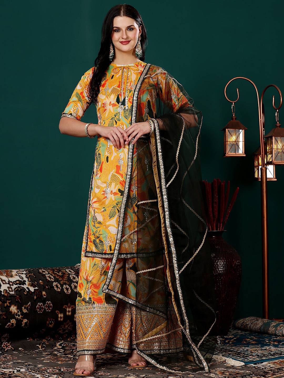 

Ethnovog Floral Printed Regular Sequinned Kurta with Palazzos & Dupatta, Yellow
