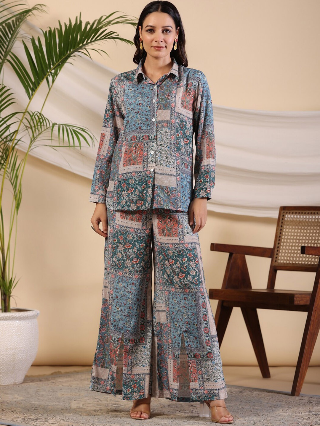 

Juniper Ornamental Blooms Floral Printed Shirt Collar Shirt With Trousers, Blue