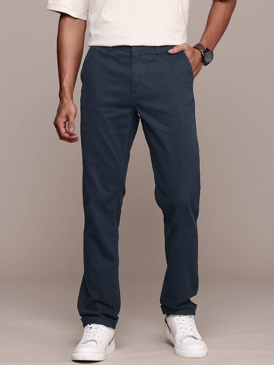 

WROGN Men Slim Fit Chinos Trousers, Navy blue