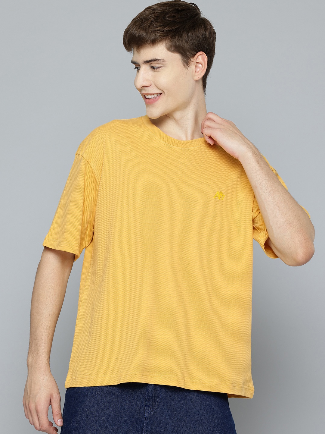 

Aeropostale Drop-Shoulder Sleeve Relaxed Fit T-shirt, Yellow