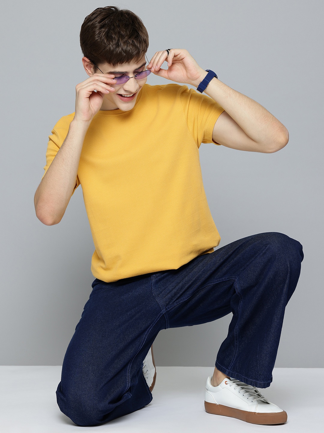 

Aeropostale Drop-Shoulder Sleeve T-shirt, Yellow