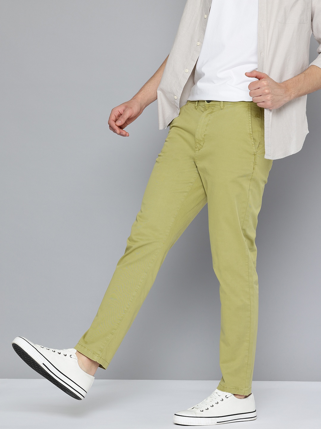 

Aeropostale Men Slim Fit Chinos, Green