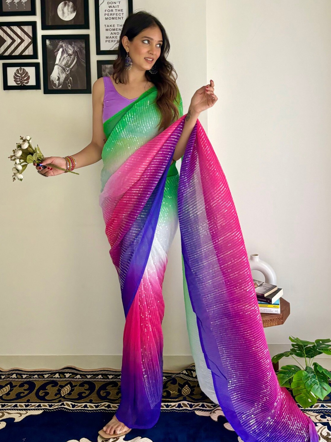 

LeeliPeeri Designer Crushed Sequinned Embellished Saree, Green