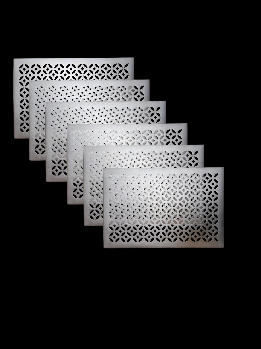 

MONKDECOR Silver-Toned 6 Pieces Geometric Rectangle Table Placemats