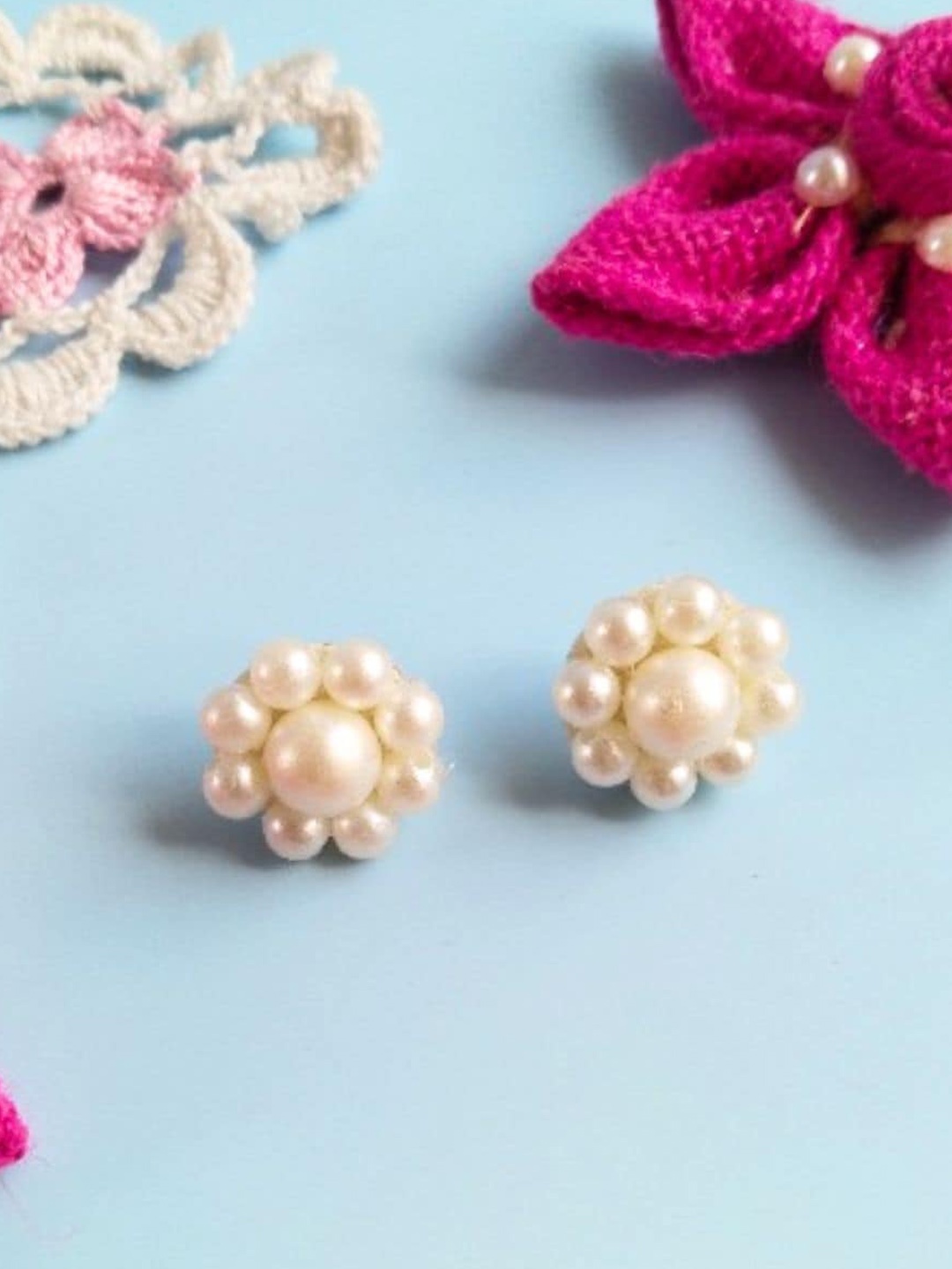 

DressBerry White Pearl Beaded Circular Studs Earrings