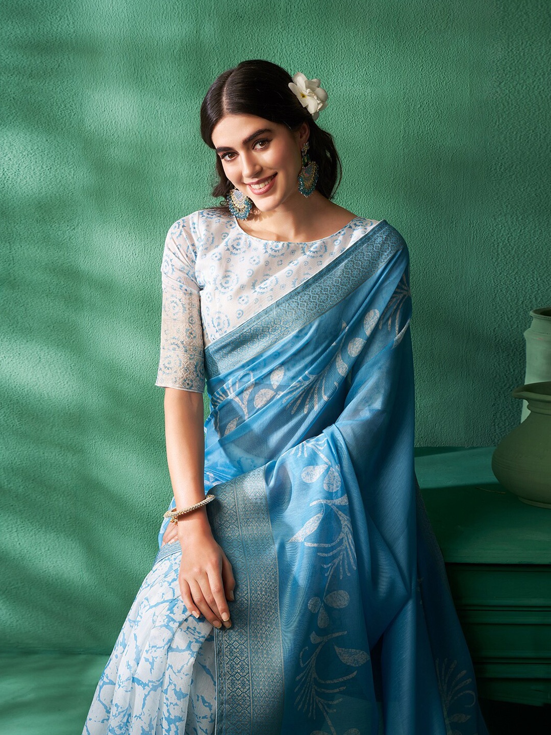 

Sangria Tie & Dye Dyed Zari Coimbatore Cotton Saree, Blue