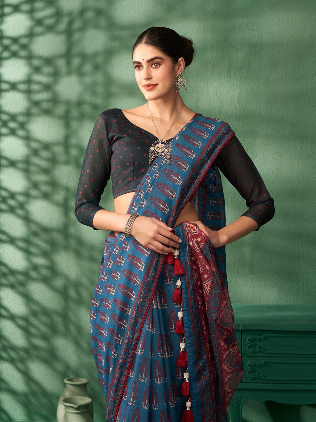 

Sangria Bagh Printed Jaipuri Cotton Saree, Navy blue