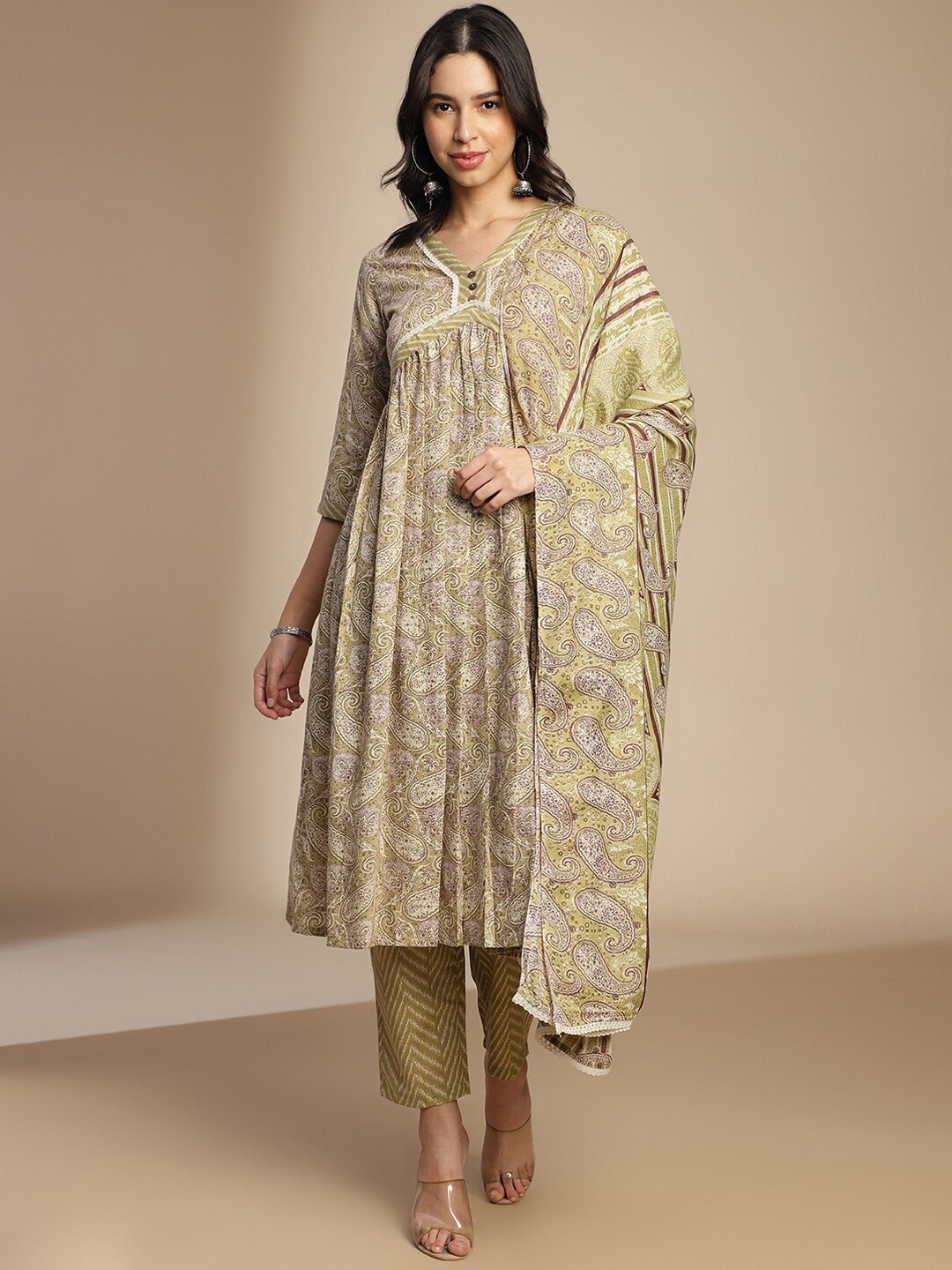 

Shaily Paisley Printed Empire Anarkali Kurta & Trousers With Dupatta, Green