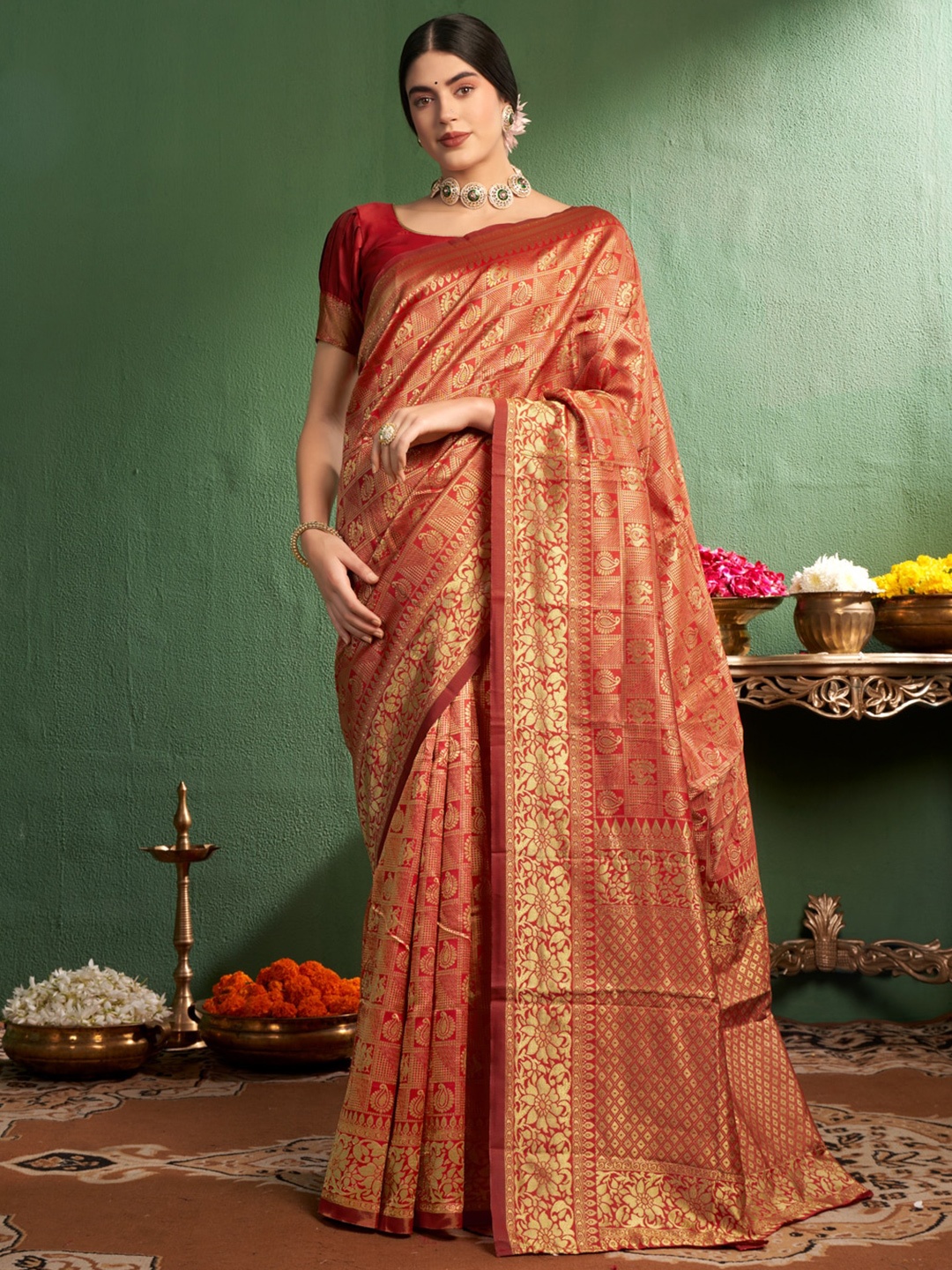 

Sangria Floral Woven Design Patola Saree, Red