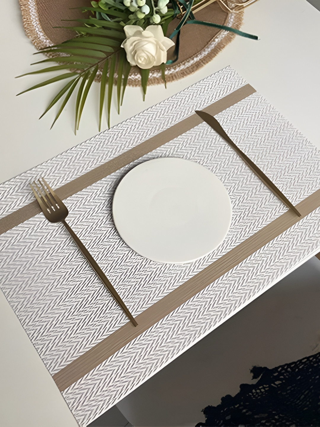 

MONKDECOR White & Black 4 Pieces Geometric Textured Rectangle Table Placemats