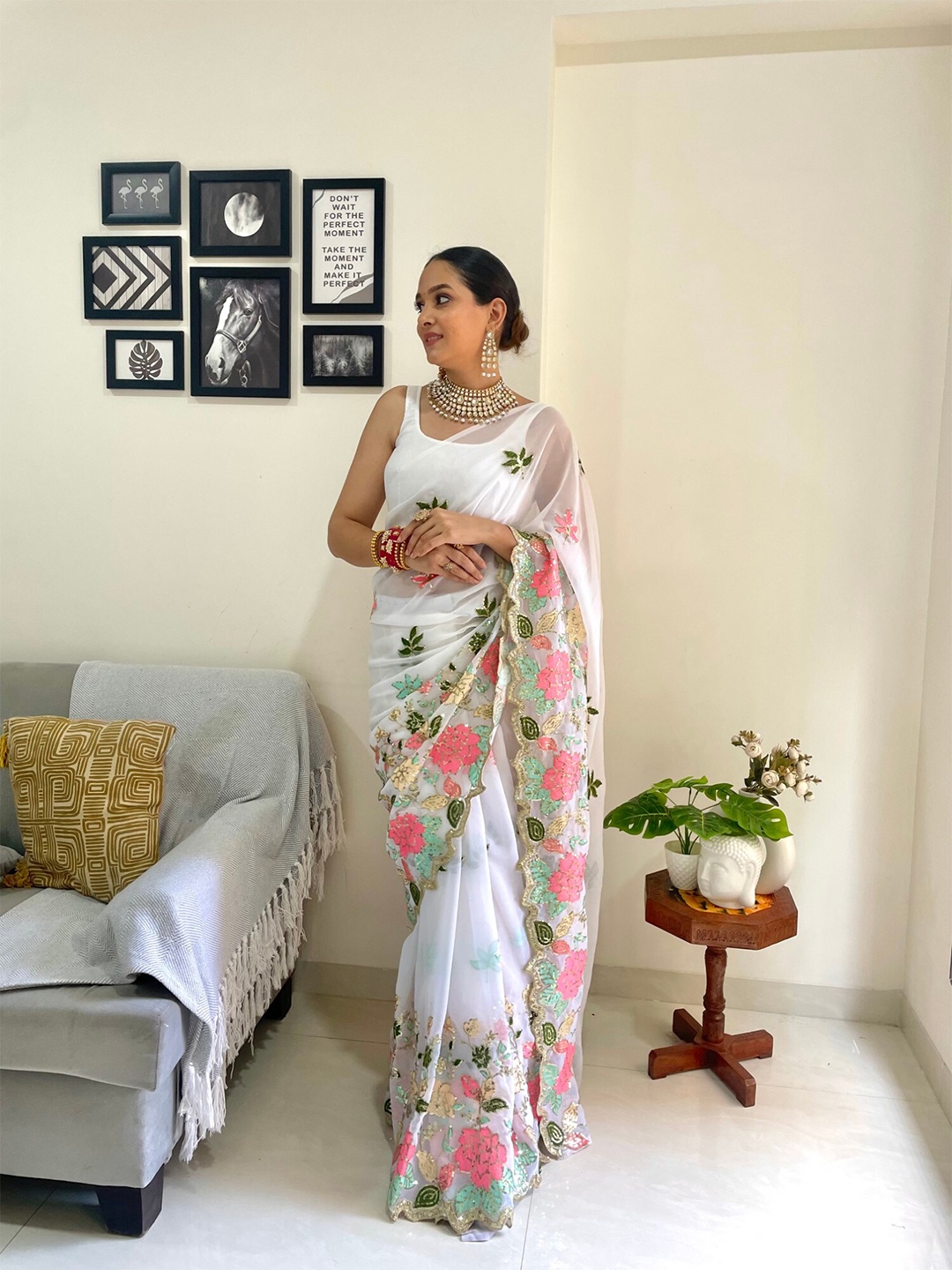 

LeeliPeeri Designer Floral Embroidered Saree, White