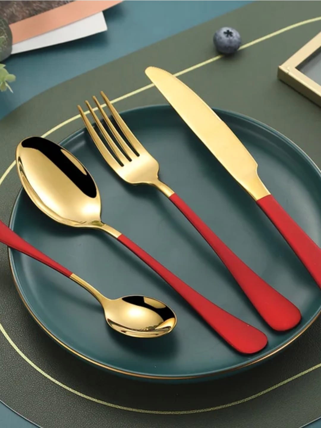 

UniKart Red Gold-Toned 24Pcs Stainless Steel Cutlery Set
