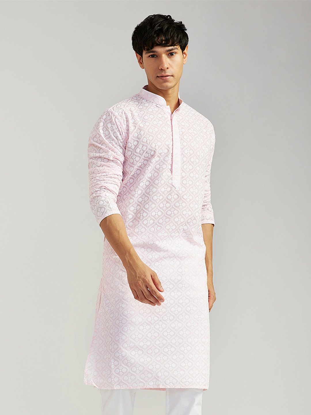 

VASTRAMAY Floral Embroidered Pure Cotton Straight Kurta, Pink