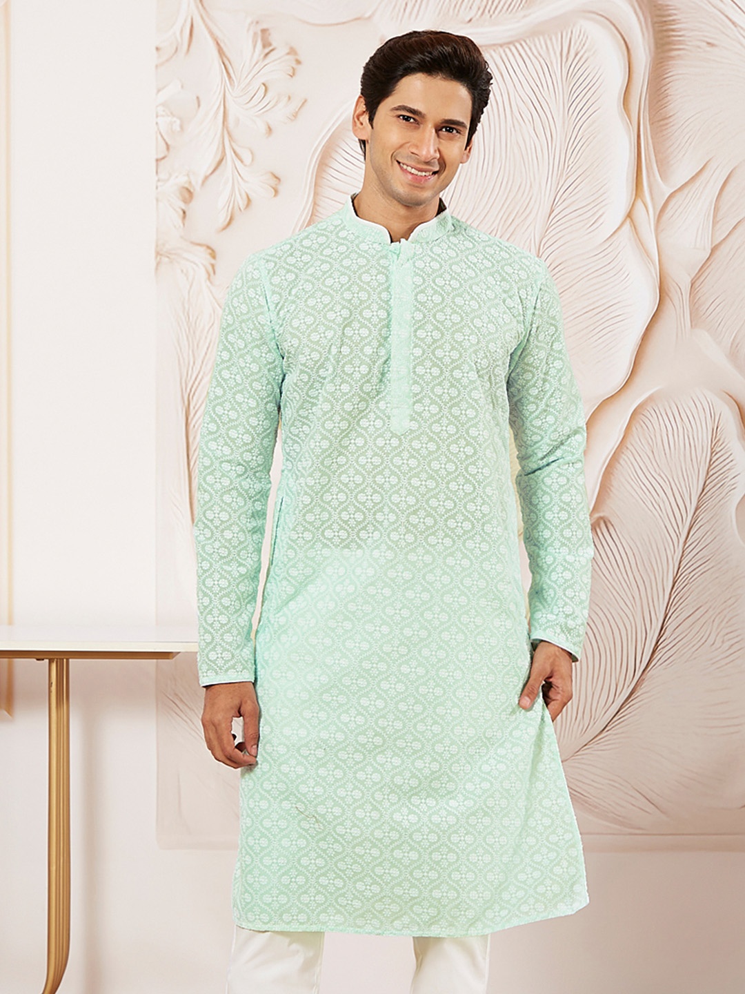 

VASTRAMAY Ethnic Motifs Embroidered Pastel Cotton Kurta, Green