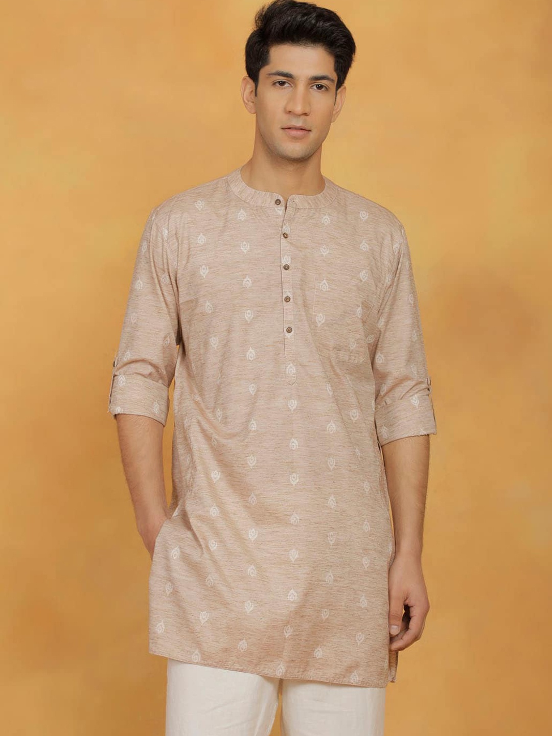 

VASTRAMAY Mandarin Collar Printed Cotton Kurta, Beige