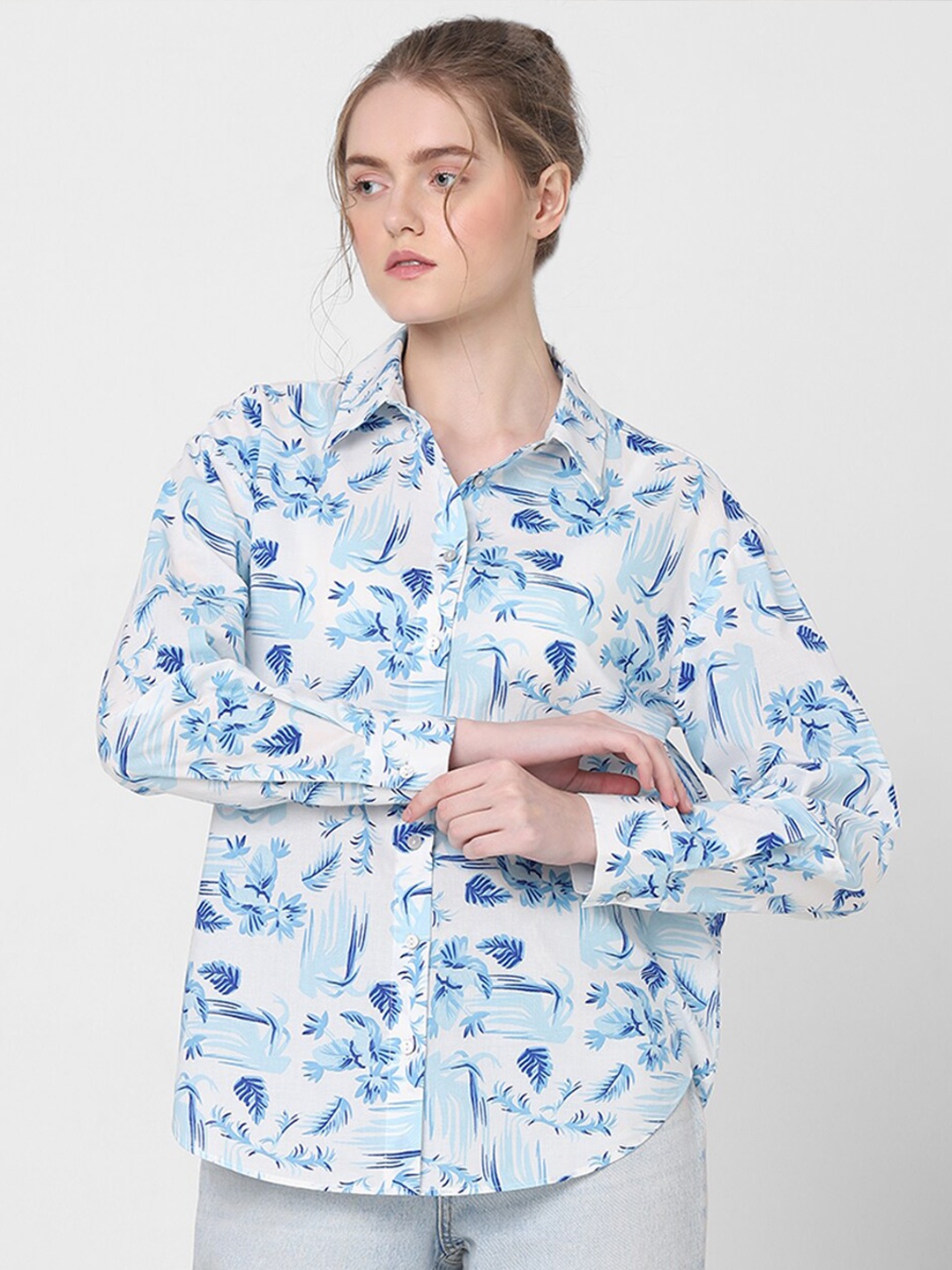 

Vero Moda Floral Printed Spread Collar Casual Shirt, White