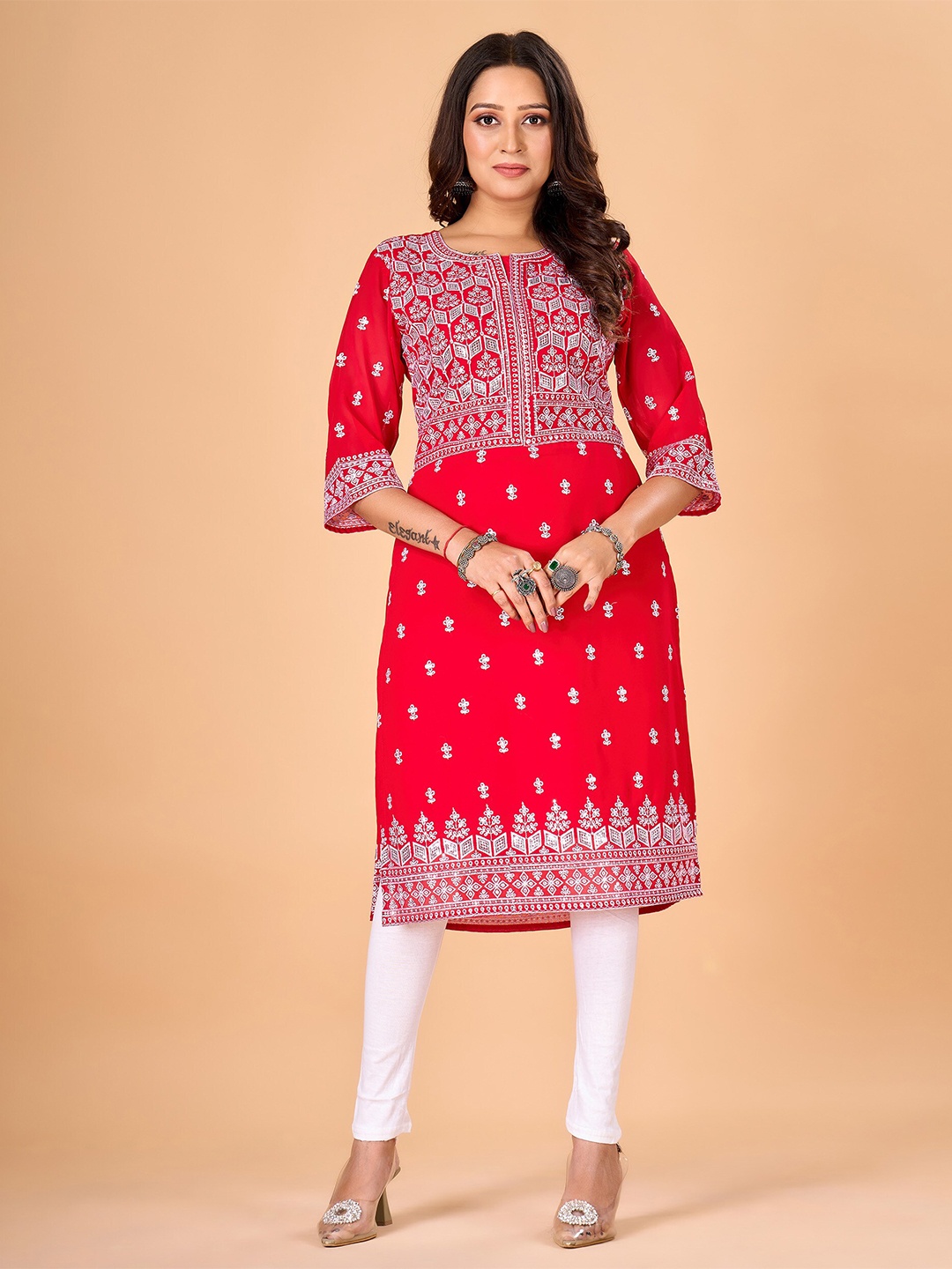 

flaher Round Neck Embroidered Straight Kurta, Red