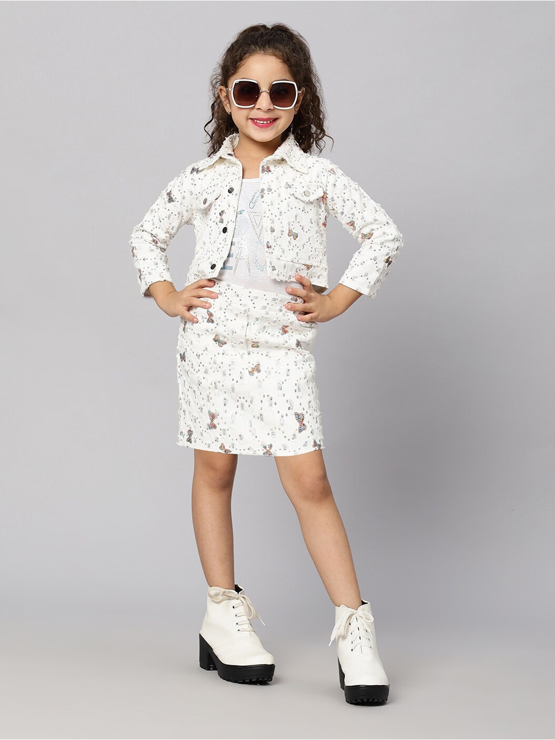 

Macwin Girls Printed T-shirt with Skirt & Jacket, Off white