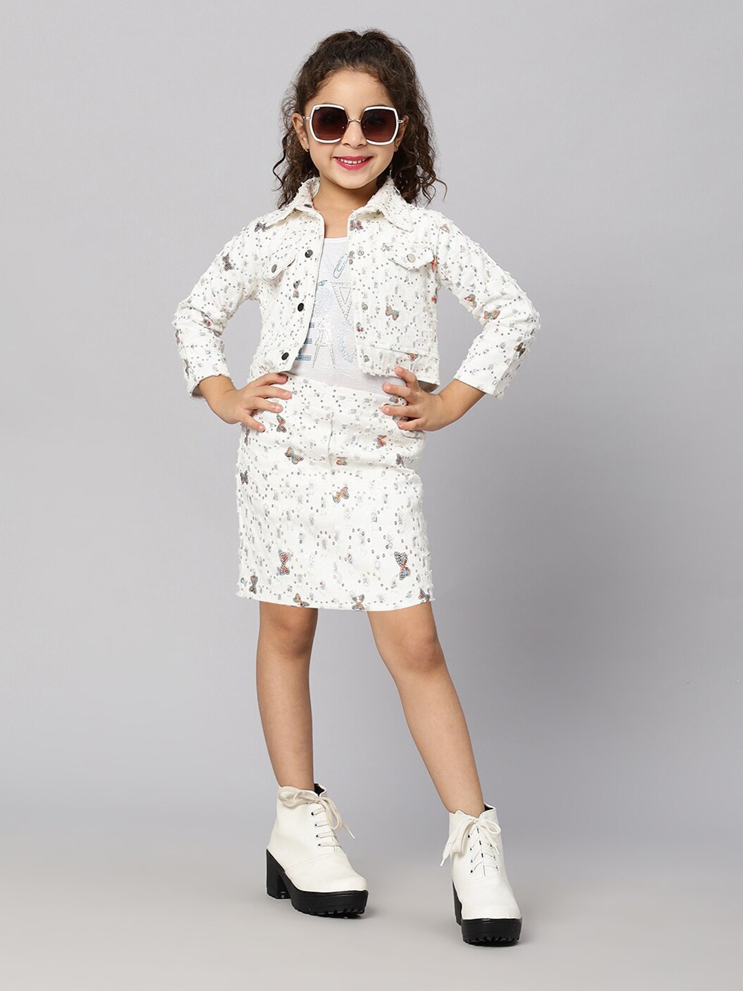 

Macwin Girls Printed T-shirt with Skirt & Jacket, Off white