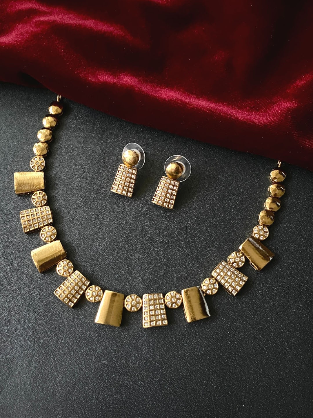 

Pihtara Jewels Gold-Plated American Diamond-Studded Jewellery Set