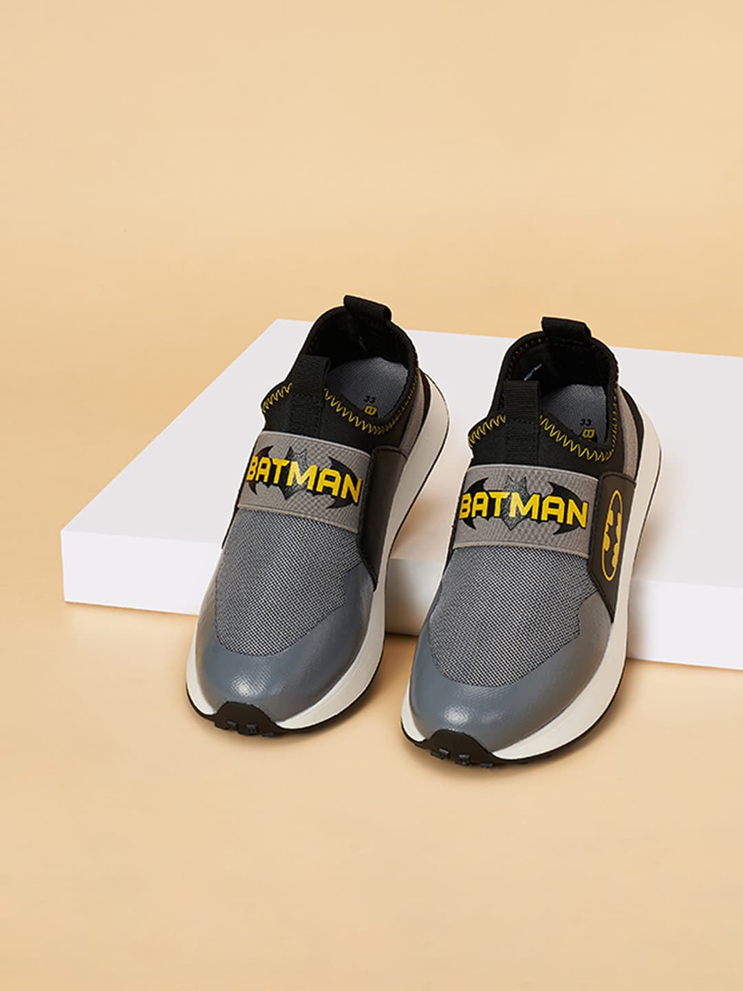 

Pantaloons Junior Boys Batman Printed Slip-On Sneakers, Grey