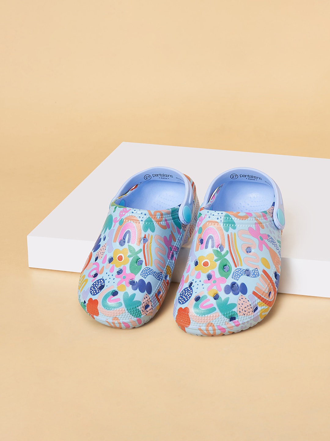

Pantaloons Junior Girls Self Design Clogs, Blue