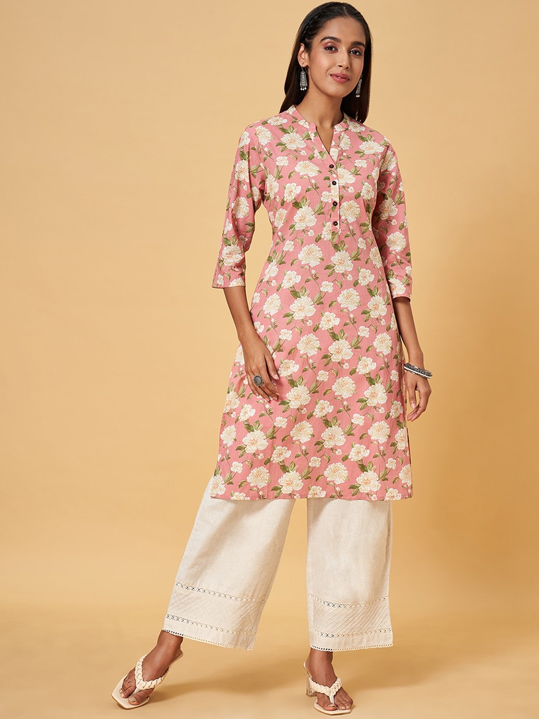 

RANGMANCH BY PANTALOONS Floral Printed Mandarin Collar Pure Cotton Straight Kurta, Pink