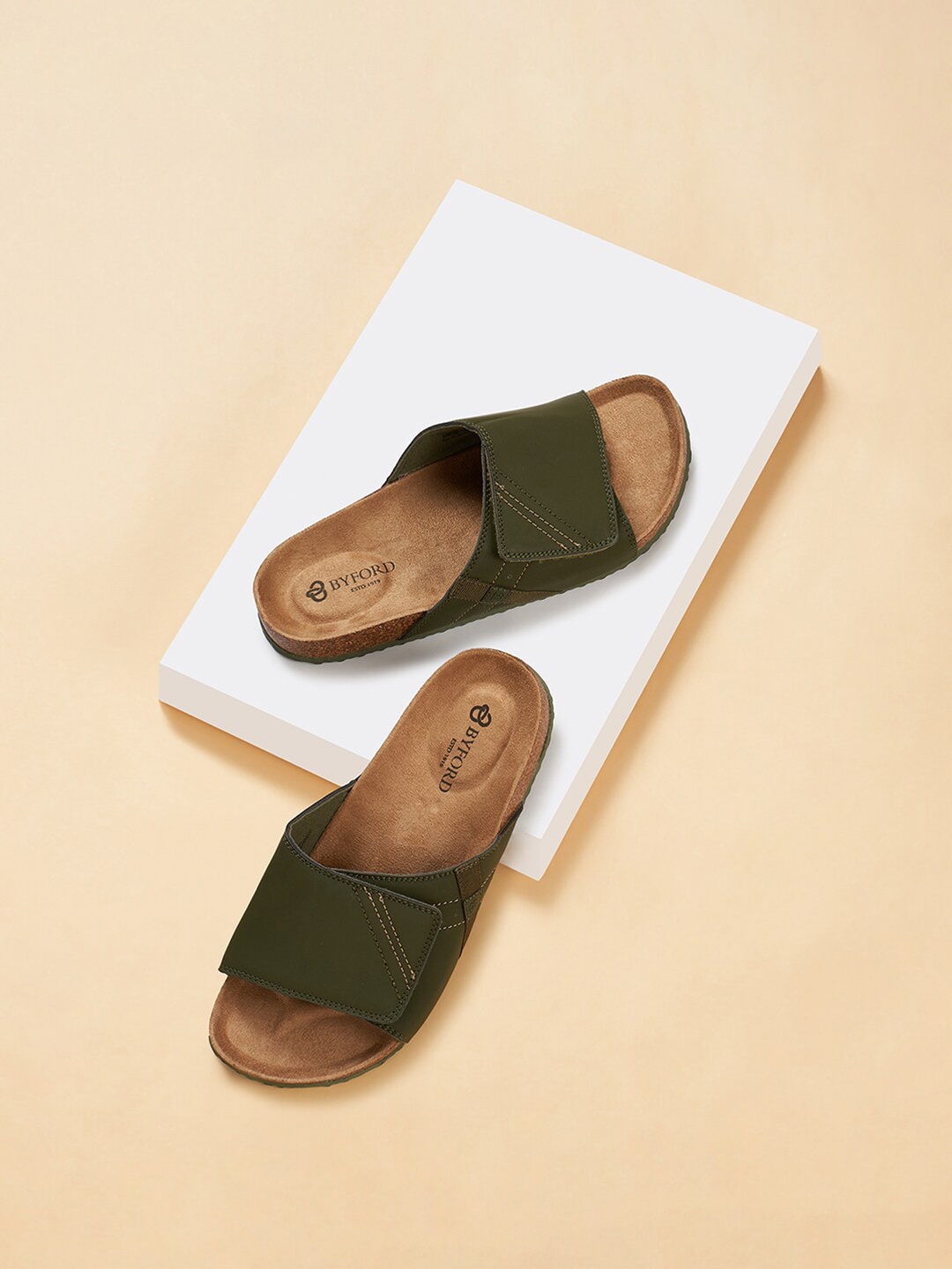 

BYFORD by Pantaloons Men Comfort Sandals, Olive